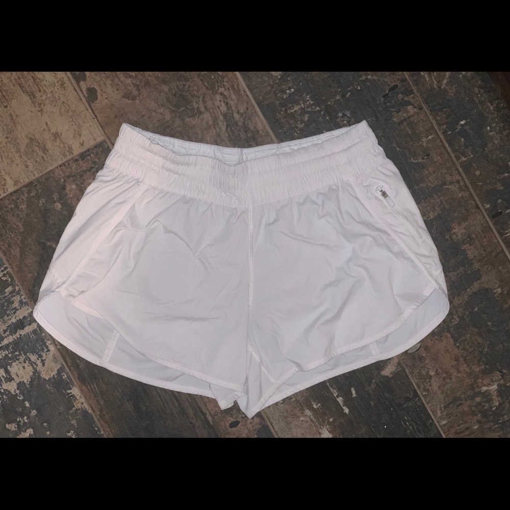 Lululemon Tracker Short V 4”